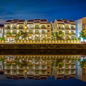 Laluna Riverside & Spa Hotel